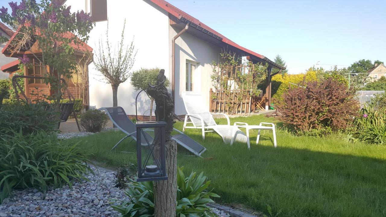 Domek Nad Jeziorem Bystrzyna Świdwin Exterior foto